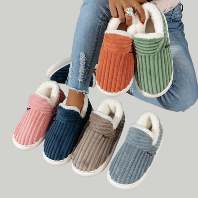 Chaussons en peluche CozyStep