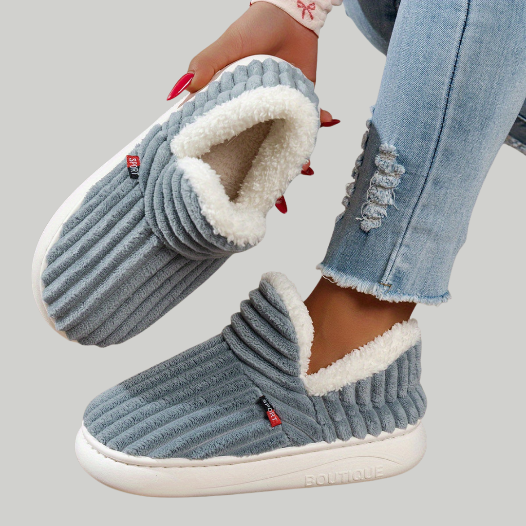 Chaussons en peluche CozyStep
