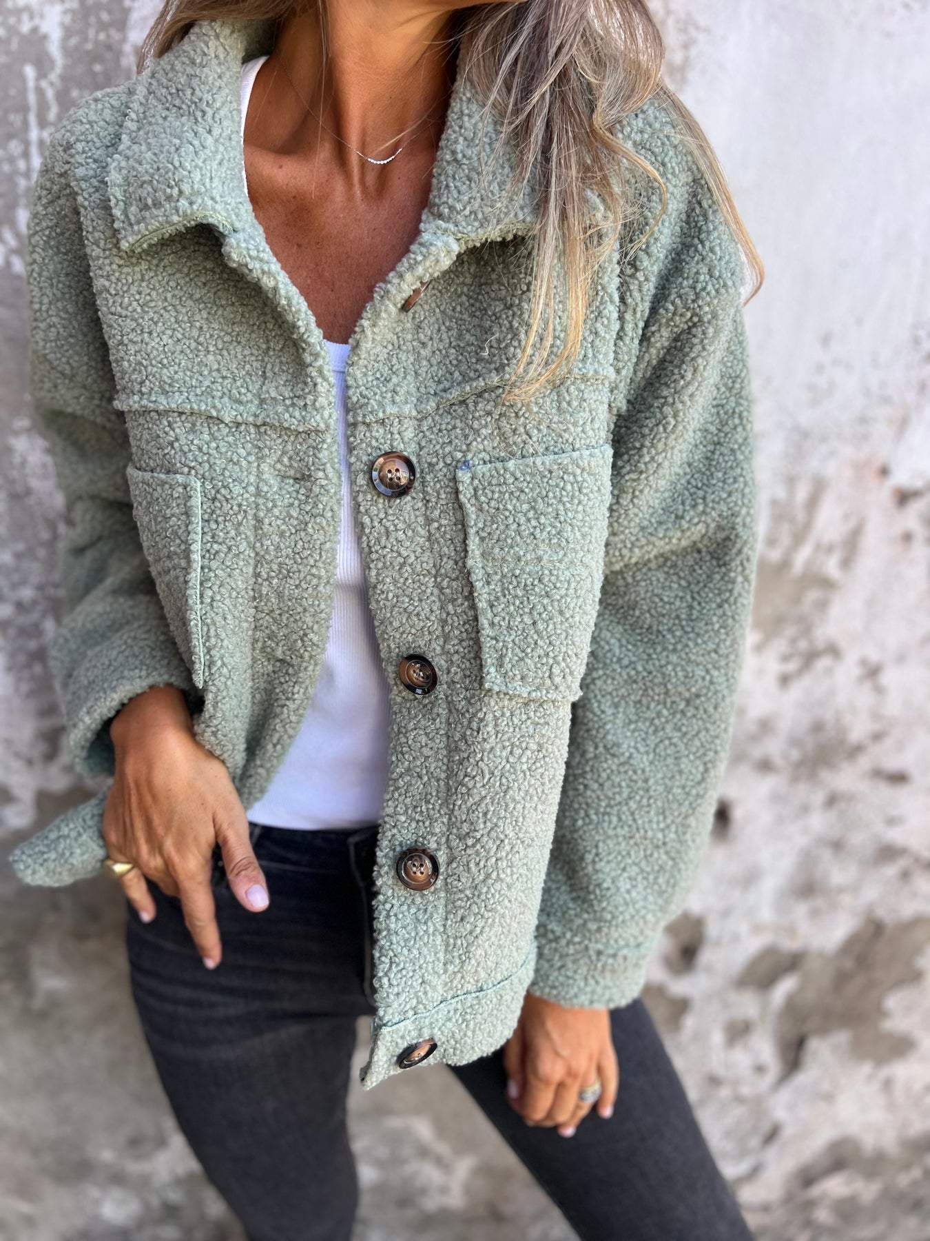 Hélène | Veste courte boutonnée chaude