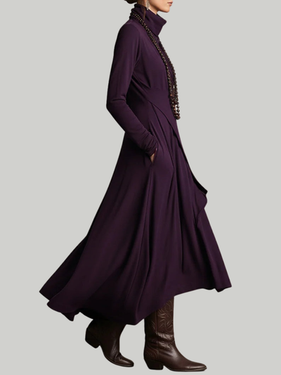 Sandra | Robe maxi plissée asymétrique à col montant violet