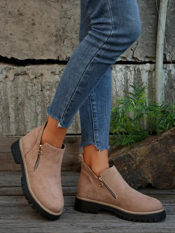 Morgane | Bottines en daim à talons épais