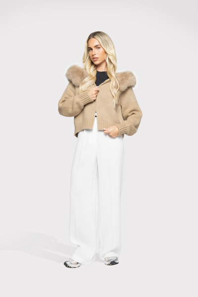Romaine | Gilet en maille avec capuche en fausse fourrure