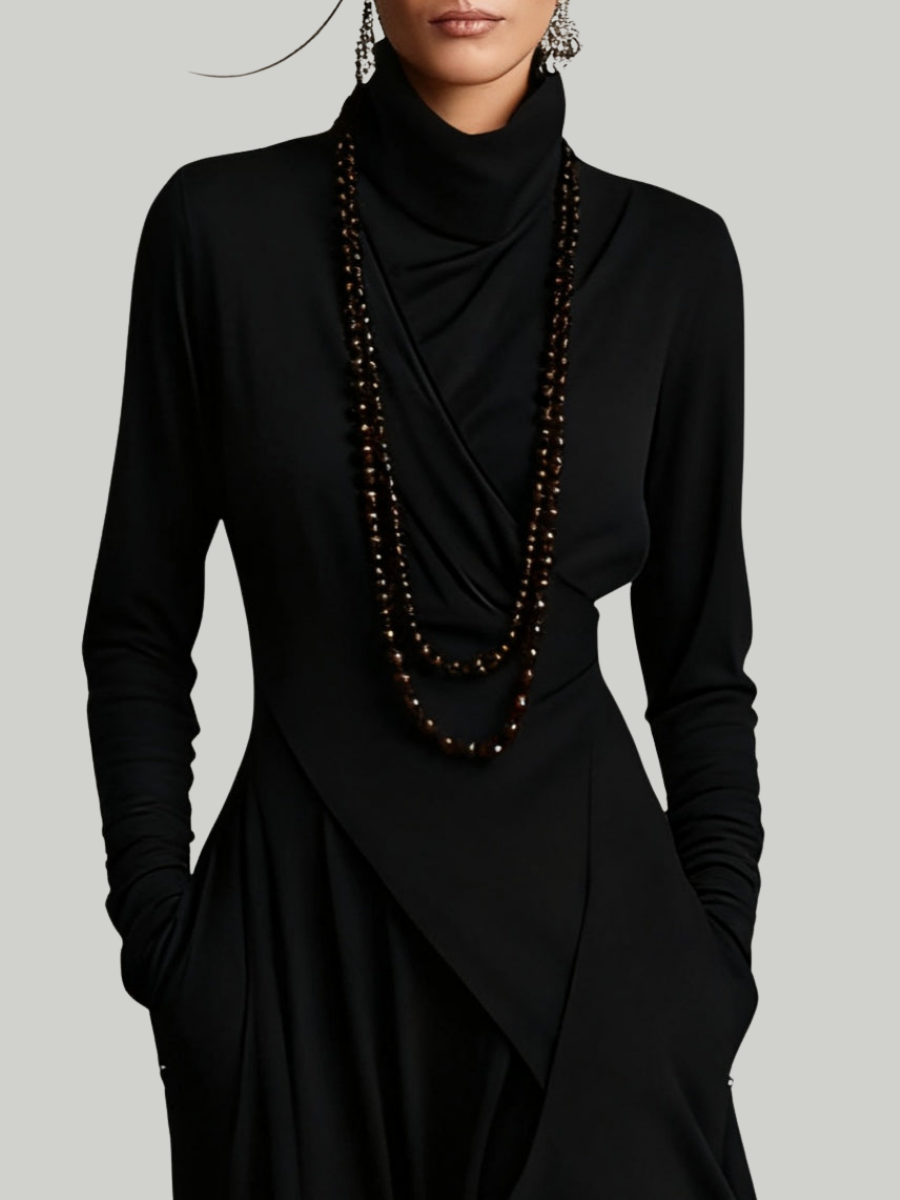 Sandra | Robe maxi plissée asymétrique à col montant violet