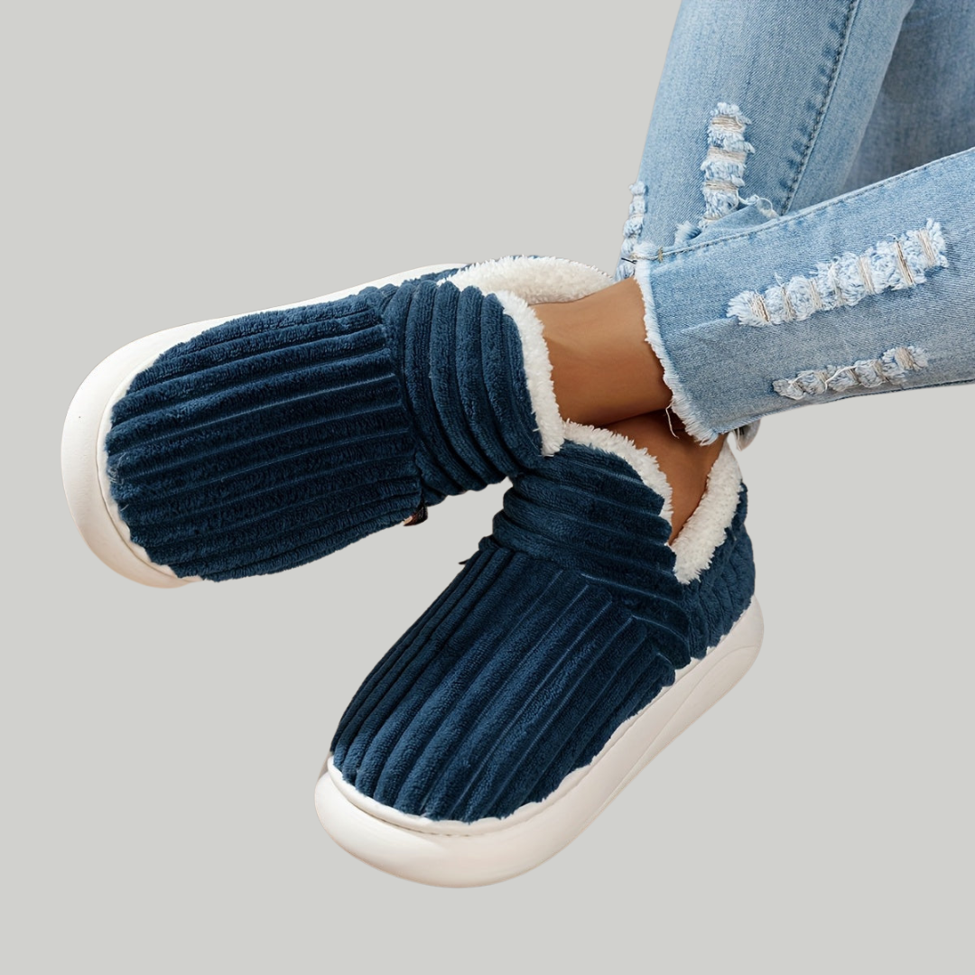 Chaussons en peluche CozyStep