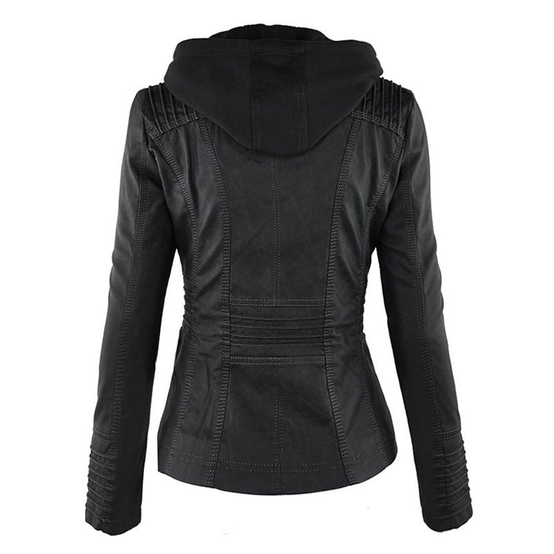 Kara | Veste motard à capuche et silhouette féminine