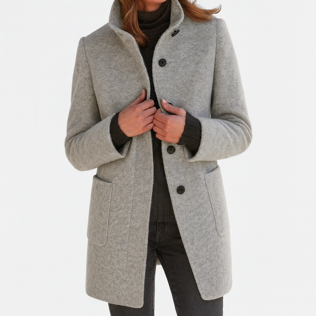 Daphné | Manteau à col haut et à simple boutonnage