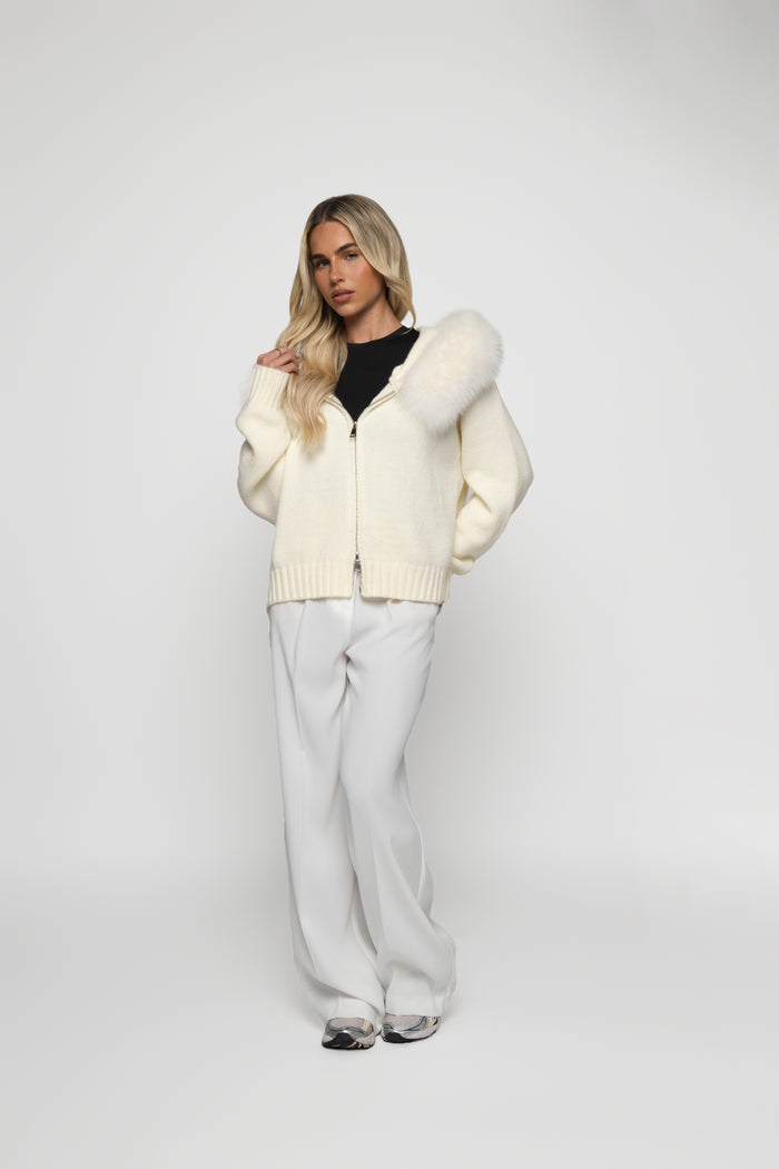 Romaine | Gilet en maille avec capuche en fausse fourrure