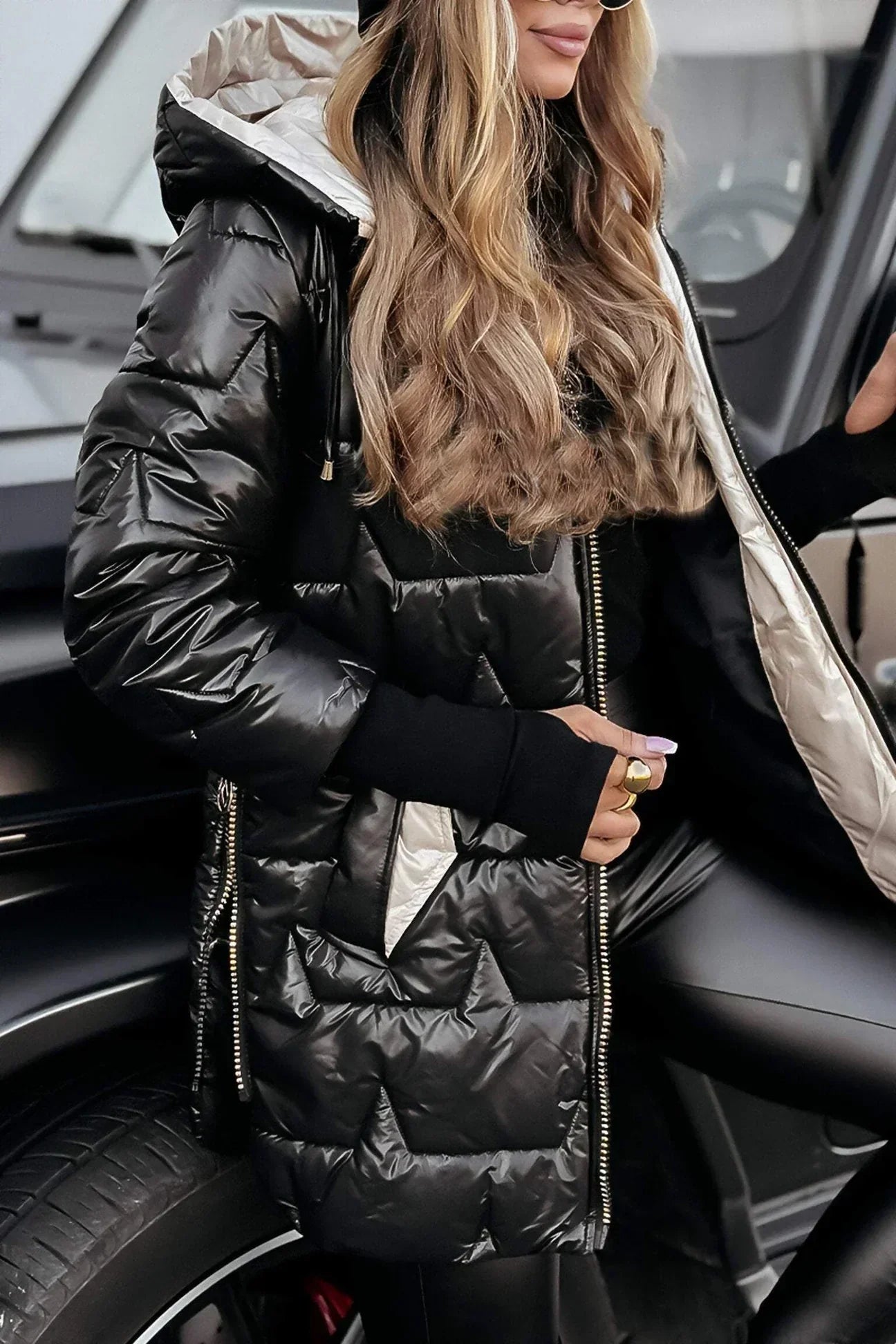 Zéphirine | Veste matelassée longue et chaude avec capuche enveloppante